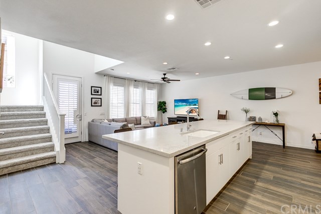 47 Prominence Lake Forest, CA 92630 - Photo 9 of 44