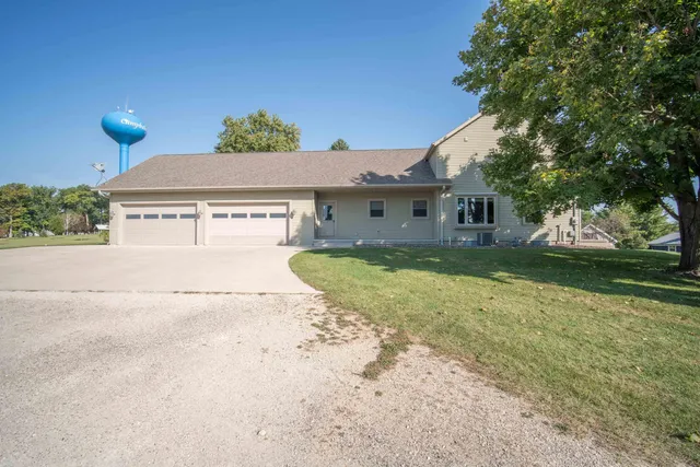 $799,900 | N1572 County Road West, Ashford, WI 53010