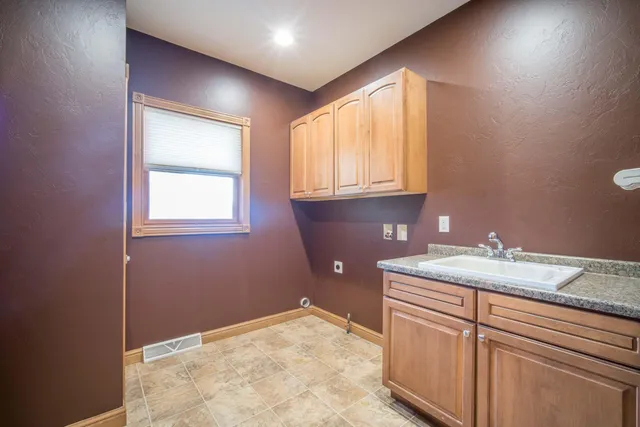 $799,900 | N1572 County Road West, Ashford, WI 53010