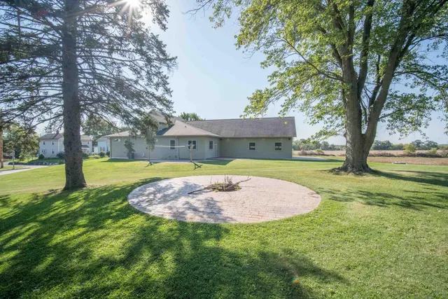 $799,900 | N1572 County Road West, Ashford, WI 53010