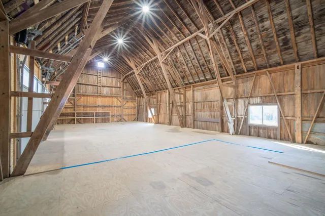 $799,900 | N1572 County Road West, Ashford, WI 53010