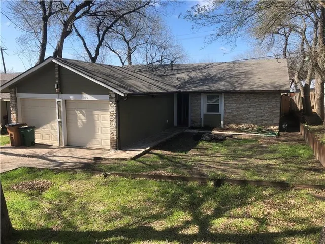 $1,900 | 2409 Village Walk, Austin, TX 78744