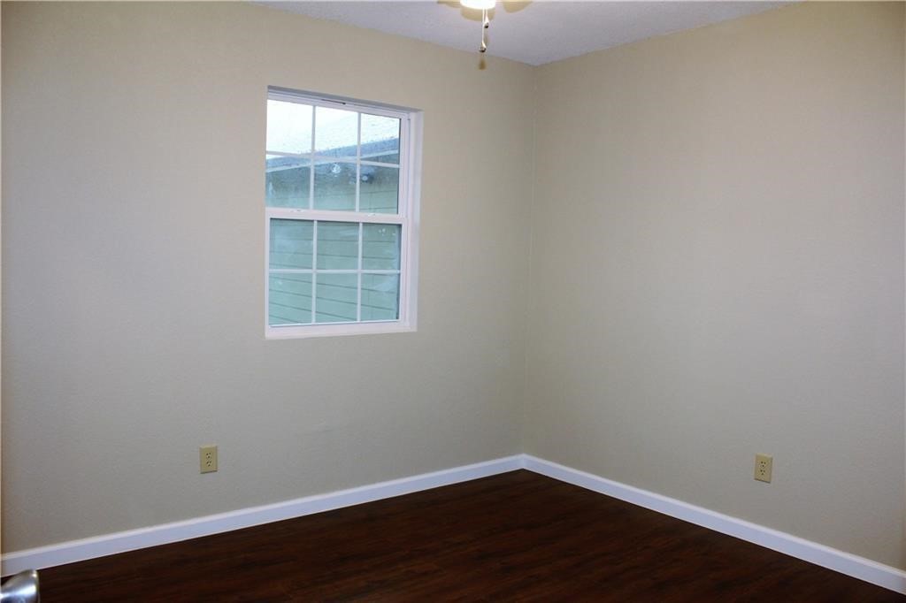 2409 Village Walk Austin, TX 78744 - Photo 13 of 19