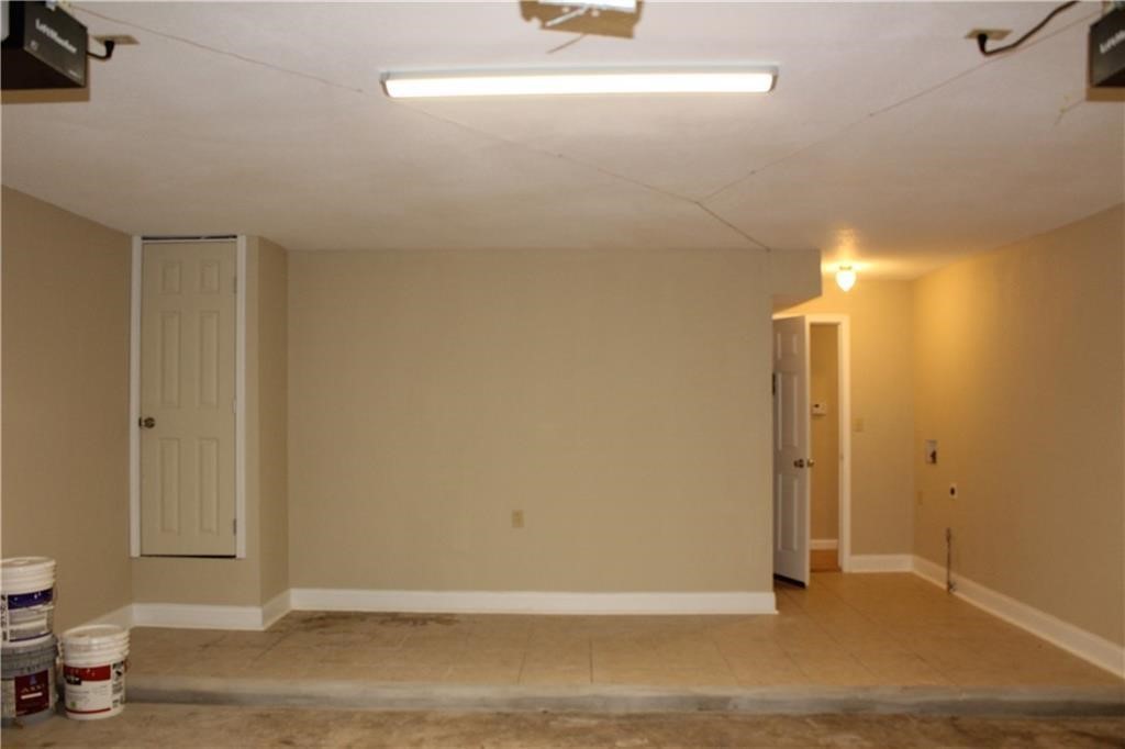 2409 Village Walk Austin, TX 78744 - Photo 16 of 19