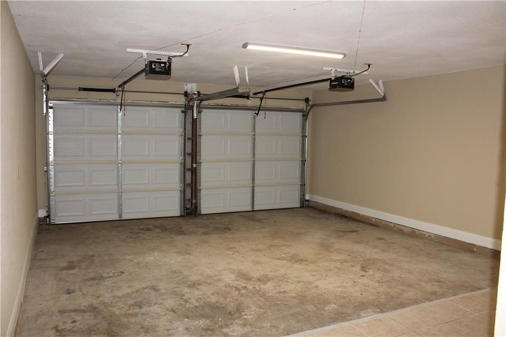 2409 Village Walk Austin, TX 78744 - Photo 17 of 19