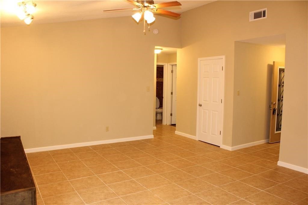 2409 Village Walk Austin, TX 78744 - Photo 6 of 19