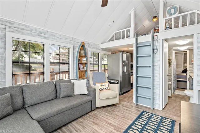 $185,900 | 123 Grand View Drive, New London, NC 28127