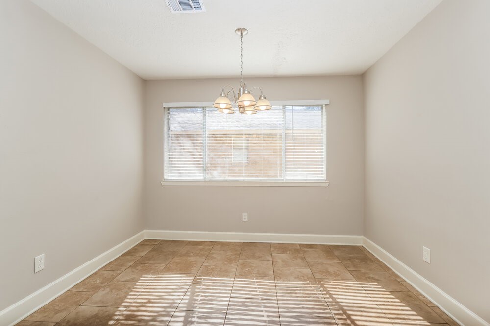 7526 Shoshone Drive Baytown, TX 77521 - Photo 6 of 16