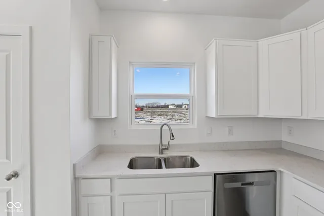 $314,900 | 6163 Rhinecliff Drive, Whitestown, IN 46075