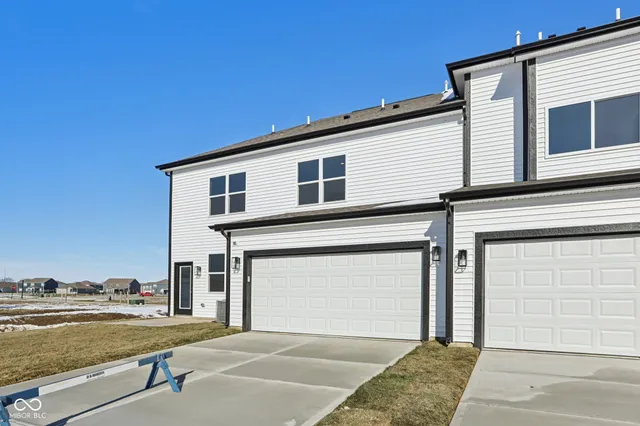 $314,900 | 6163 Rhinecliff Drive, Whitestown, IN 46075