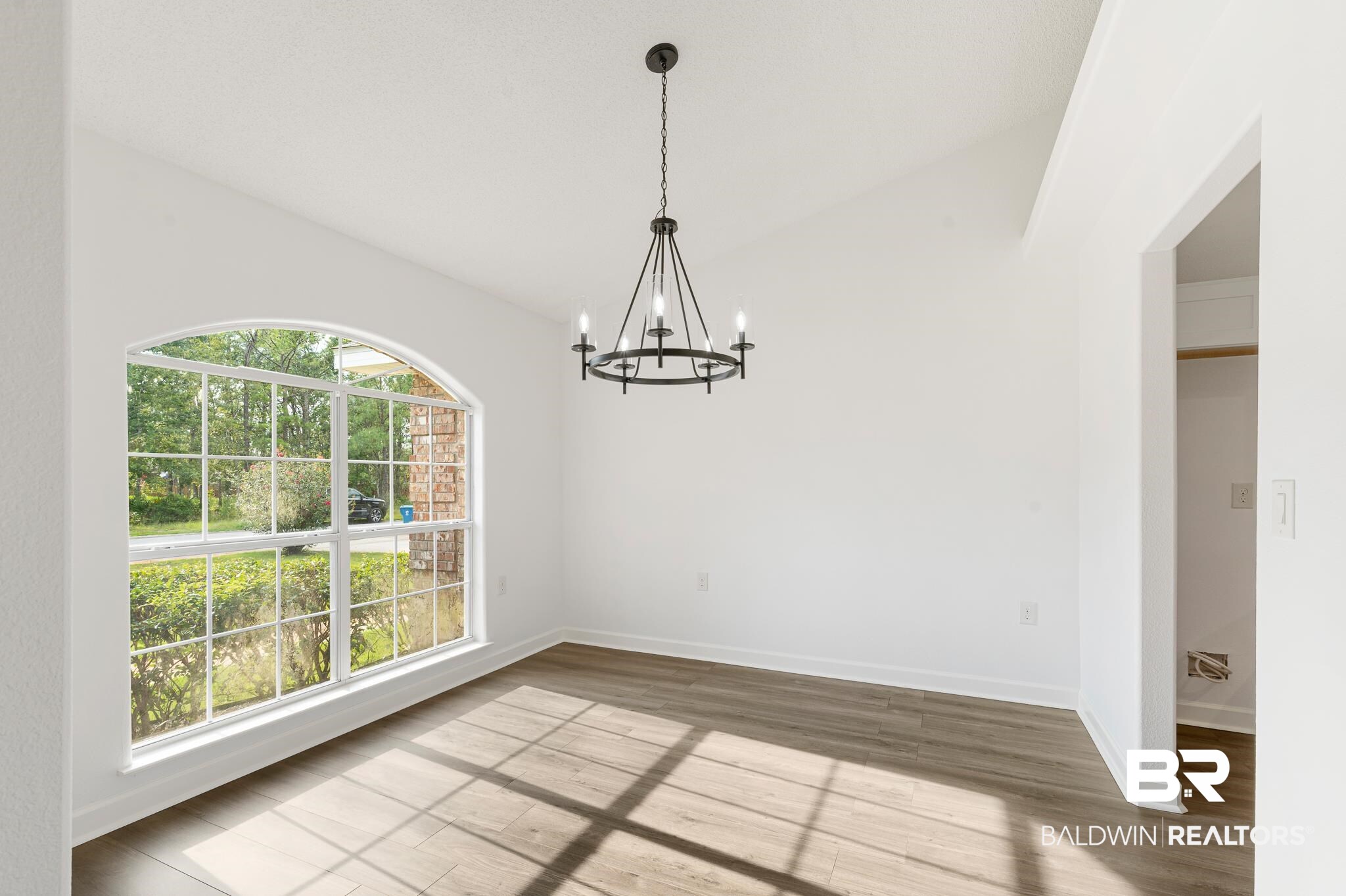 4628 Spinnaker Way Orange Beach, AL 36561 - Photo 7 of 28 Dining Room
