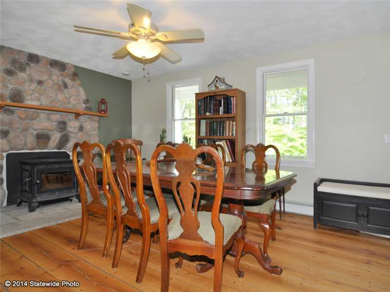 450 Lake Road Tiverton, RI 02878 - Photo 5 of 25 Living Room.