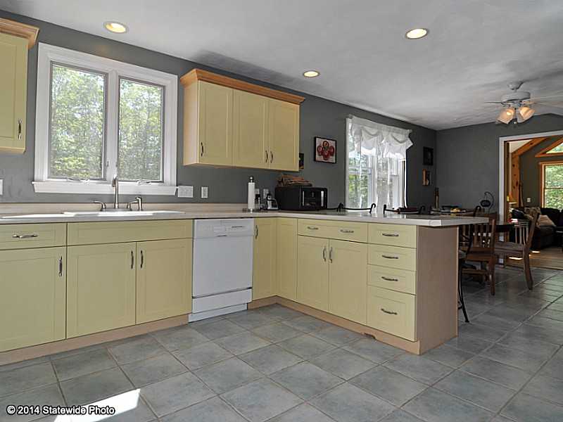 450 Lake Road Tiverton, RI 02878 - Photo 6 of 25 Kitchen.