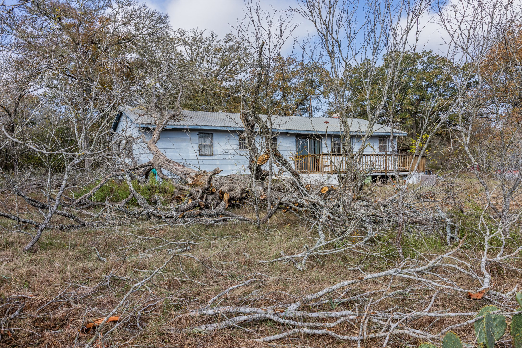 840 Bugtussle Lane Luling, TX 78648 - Photo 2 of 12 a view of a house with a yard
