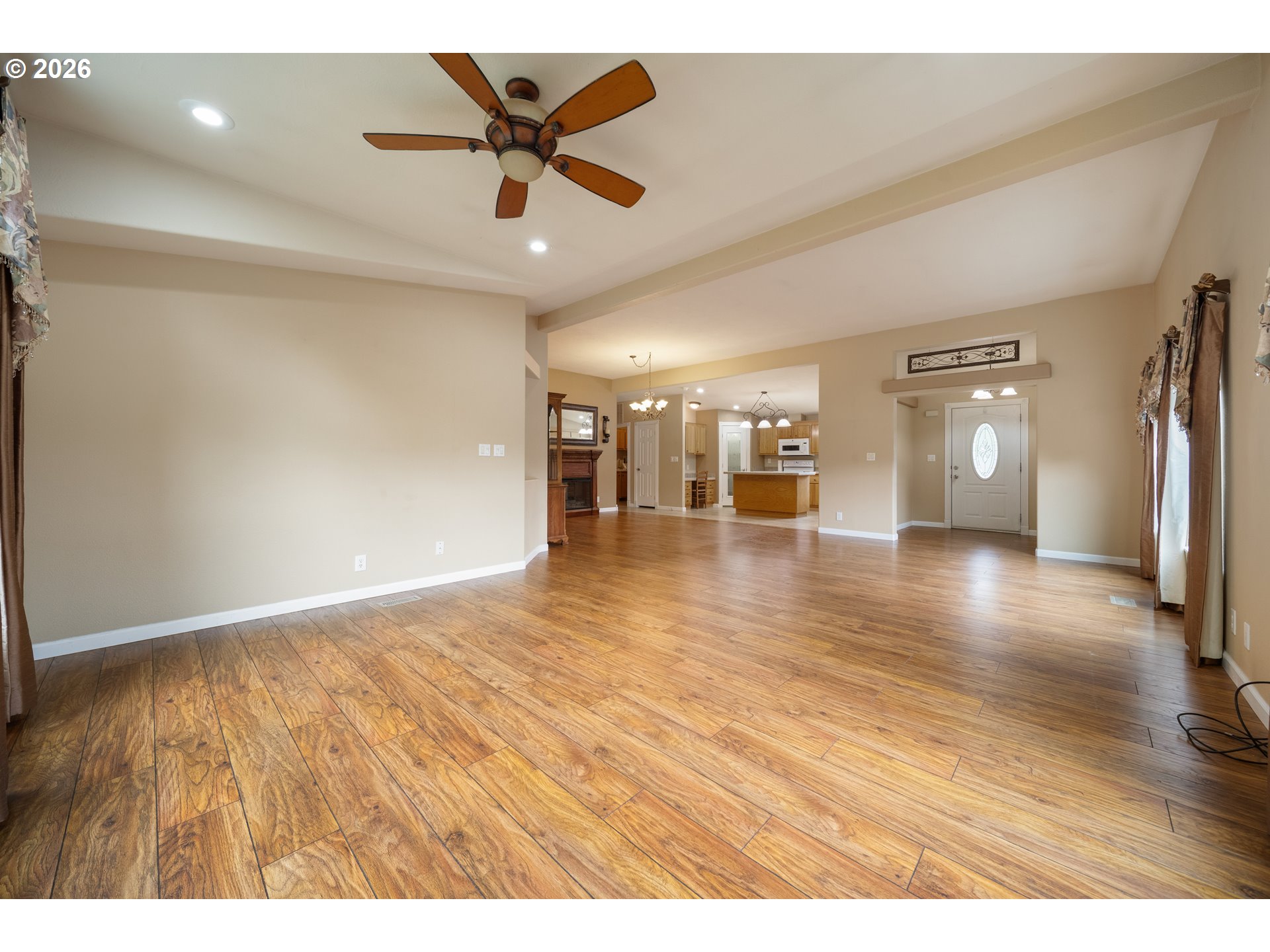 1710 Kristi Loop Lakeside, OR 97449 - Photo 12 of 48 Living Room