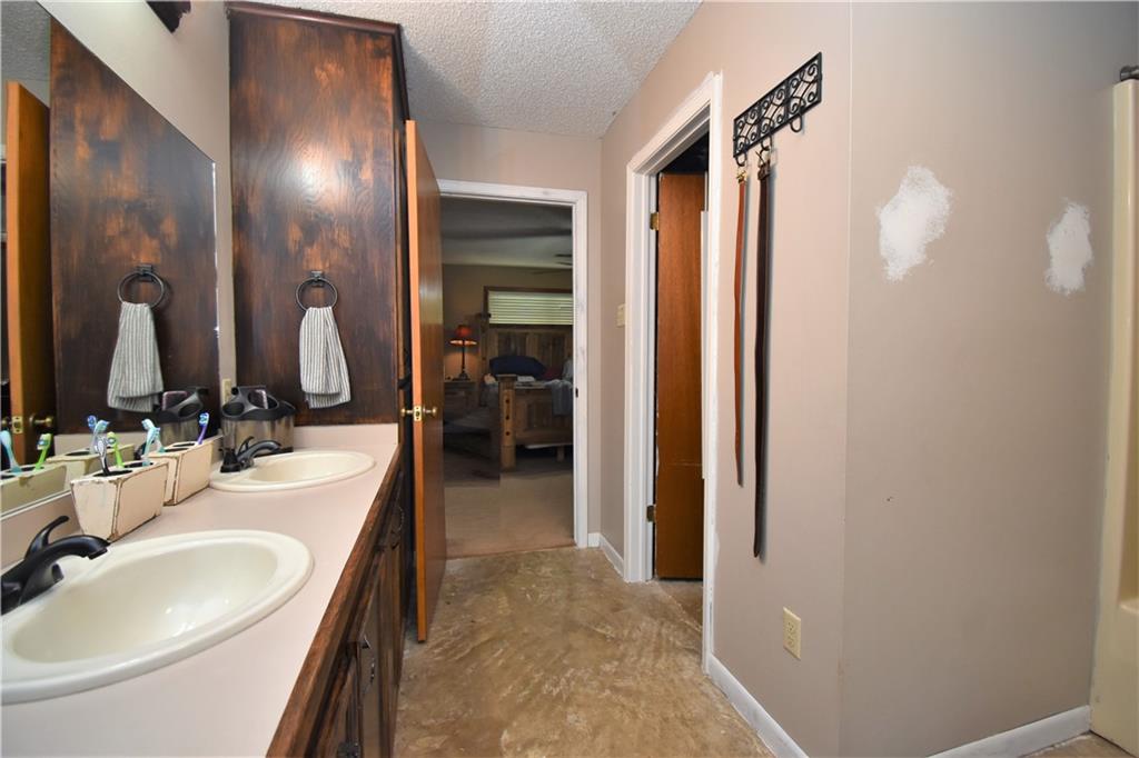 919 Lake Road Dry Prong, LA 71423 - Photo 20 of 38 Gallery Image 20