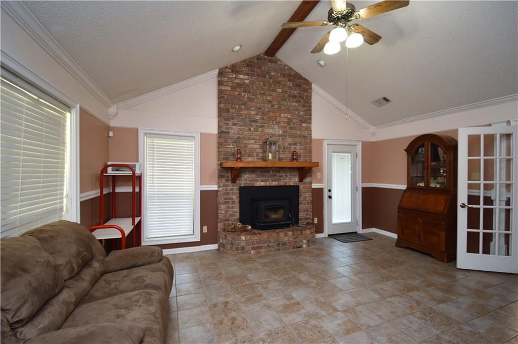 919 Lake Road Dry Prong, LA 71423 - Photo 4 of 38 Gallery Image 4
