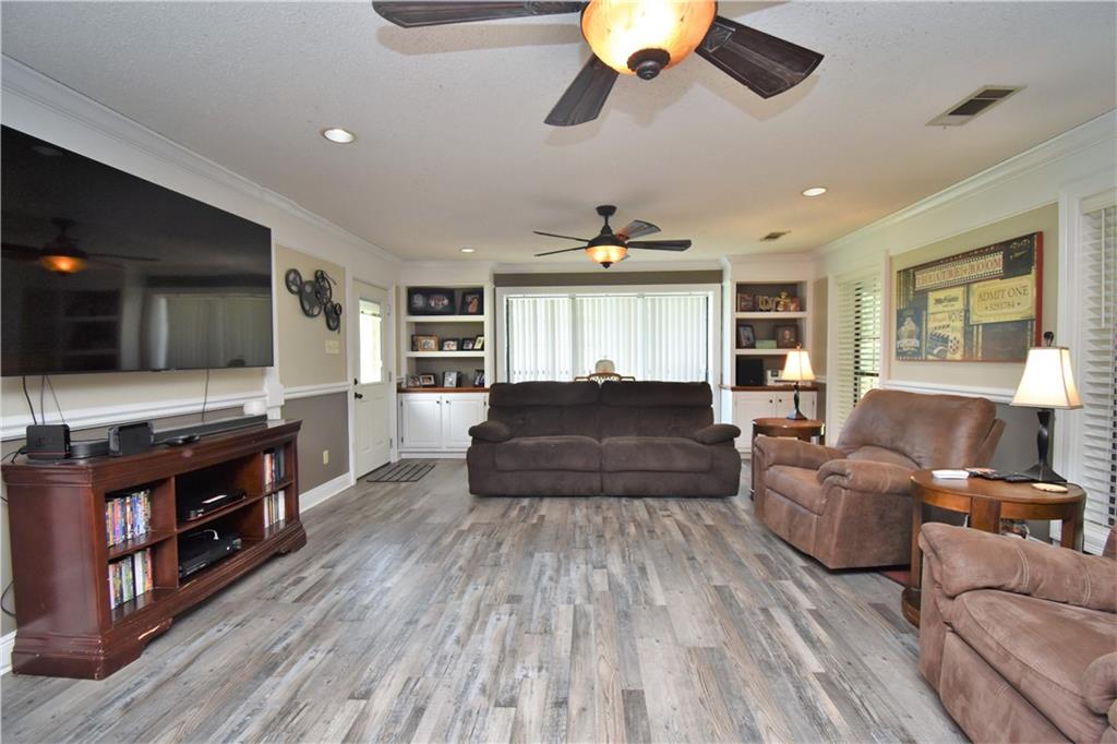919 Lake Road Dry Prong, LA 71423 - Photo 6 of 38 Gallery Image 6