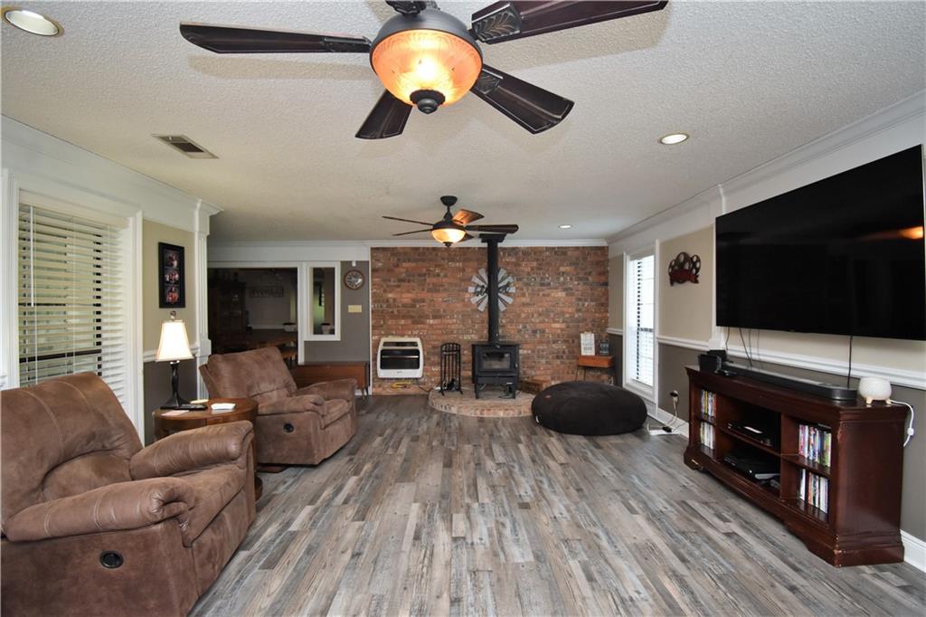 919 Lake Road Dry Prong, LA 71423 - Photo 7 of 38 Gallery Image 7