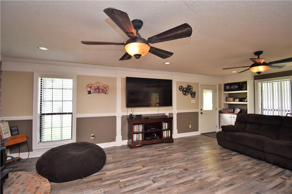 919 Lake Road Dry Prong, LA 71423 - Photo 8 of 38 Gallery Image 8