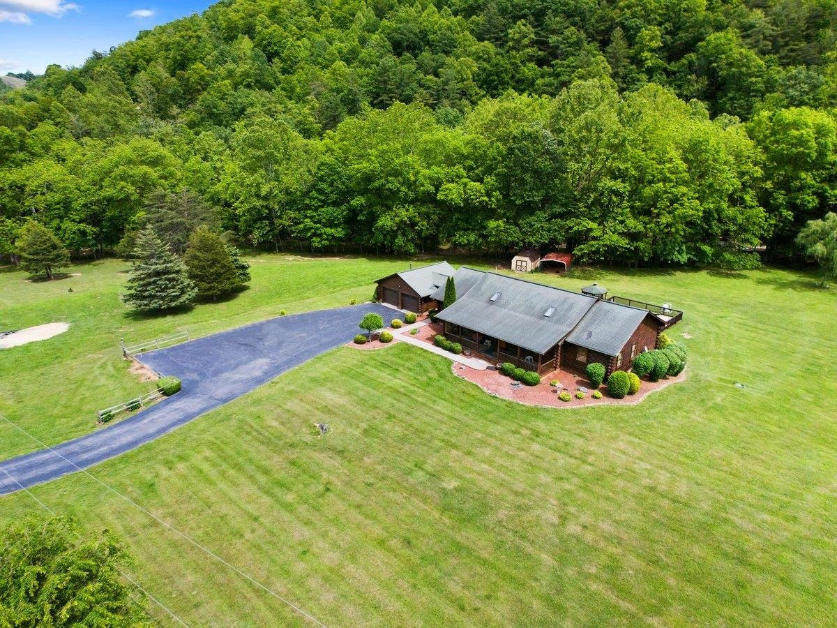 2595 Split Rail Road Shawsville, VA 24162 - Photo 79 of 86 Gallery Image 79