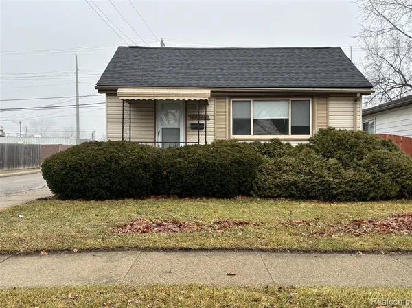 $1,050 | 22628 Oaklane Street, Warren, MI 48089