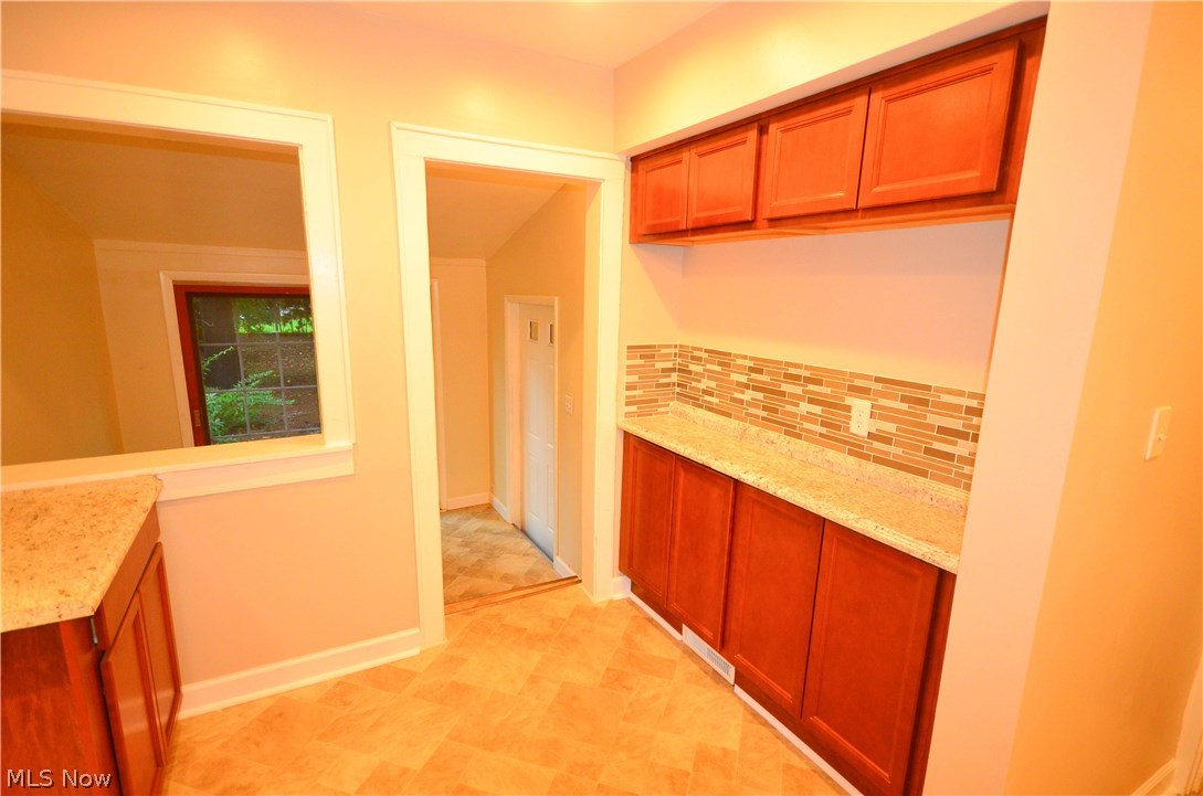 57 Canton Road Akron, OH 44312 - Photo 7 of 35 Gallery Image 7