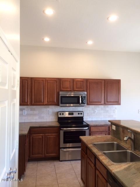 5533 West Pecan Road Laveen, AZ 85339 - Photo 8 of 38 Recessed lighting in Kitchen