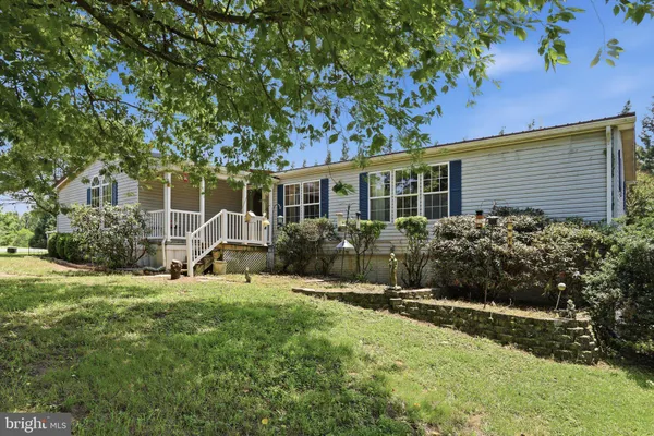$599,999 | 136 Snooks Lane, Martinsburg, WV 25405