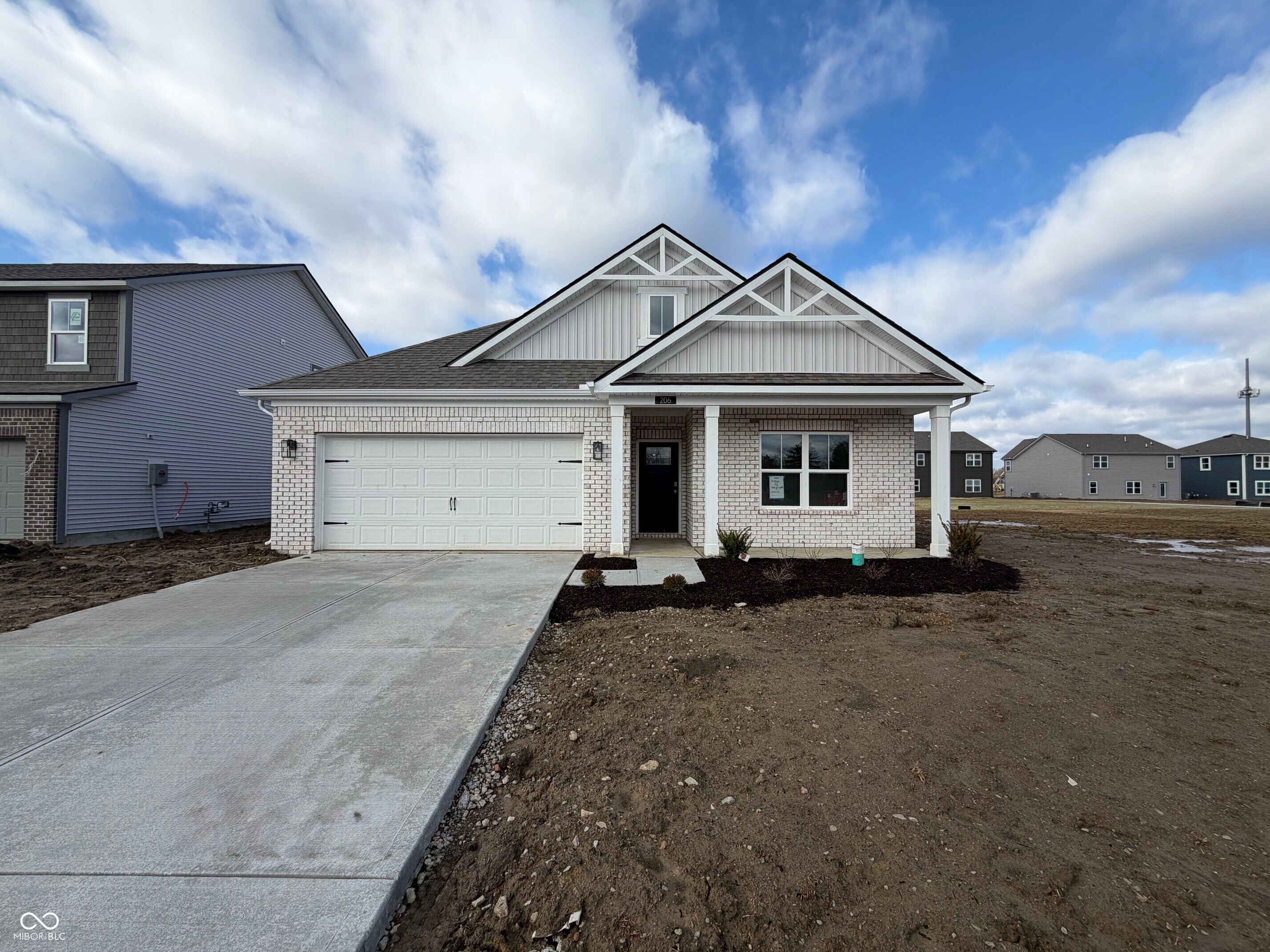 206 Springfield Crossing Greenfield, IN 46140 - Photo 1 of 8