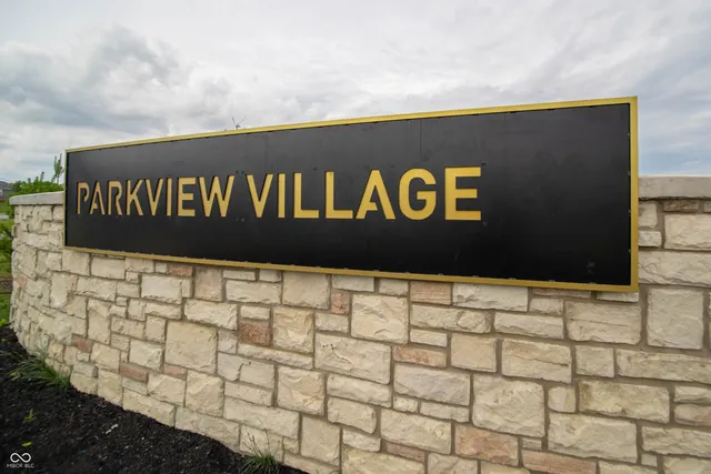 $327,440 | 206 Springfield Crossing, Greenfield, IN 46140