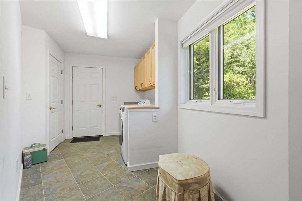 481 Station Road Amherst, MA 01002 - Photo 31 of 42
