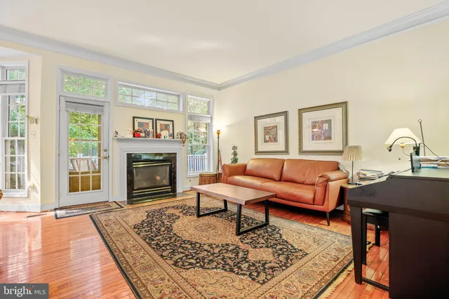 $949,900 | 225 Shadow Glen Court, Gaithersburg, MD 20878