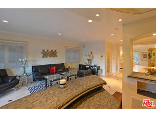 204 Foothill Road Beverly Hills, CA 90210 - Photo 16 of 37 Gallery Image 16