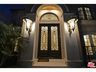 204 Foothill Road Beverly Hills, CA 90210 - Photo 3 of 37 Gallery Image 3