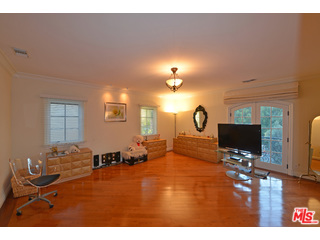 204 Foothill Road Beverly Hills, CA 90210 - Photo 21 of 37 Gallery Image 21