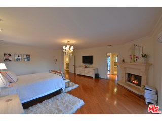 204 Foothill Road Beverly Hills, CA 90210 - Photo 26 of 37 Gallery Image 26