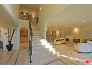 204 Foothill Road Beverly Hills, CA 90210 - Photo 6 of 37 Gallery Image 6