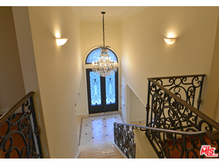 204 Foothill Road Beverly Hills, CA 90210 - Photo 7 of 37 Gallery Image 7