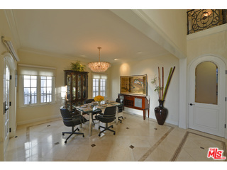 204 Foothill Road Beverly Hills, CA 90210 - Photo 9 of 37 Gallery Image 9