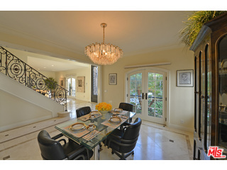204 Foothill Road Beverly Hills, CA 90210 - Photo 10 of 37 Gallery Image 10