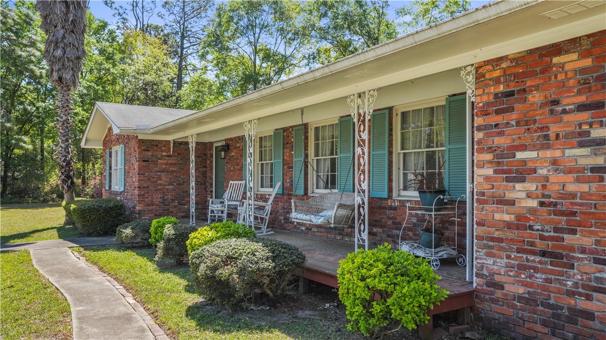 639 South Wayne Street Jesup, GA 31546 - Photo 6 of 24