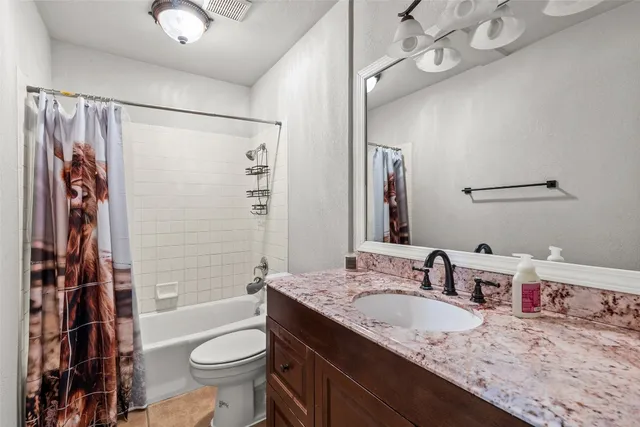 $375,000 | 404 Innwood Drive, Georgetown, TX 78628