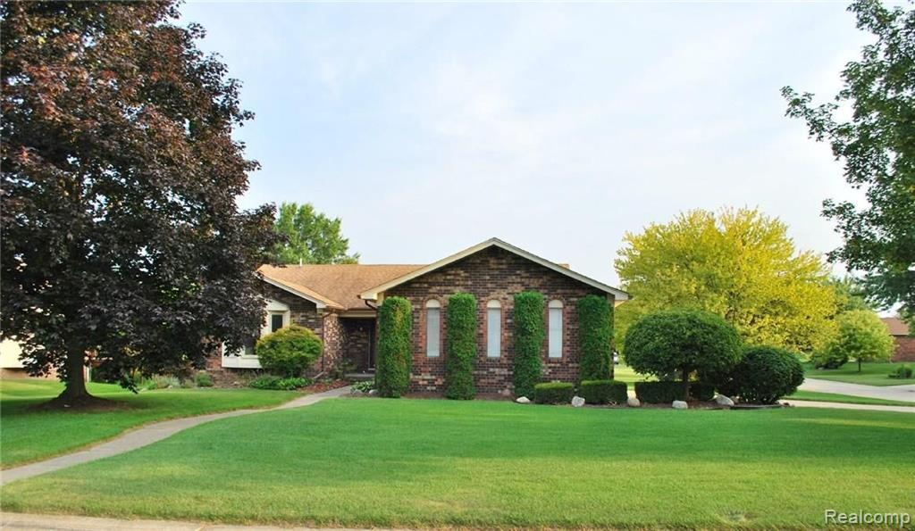 285 Slade Court Rochester Hills, MI 48307 - Photo 1 of 35