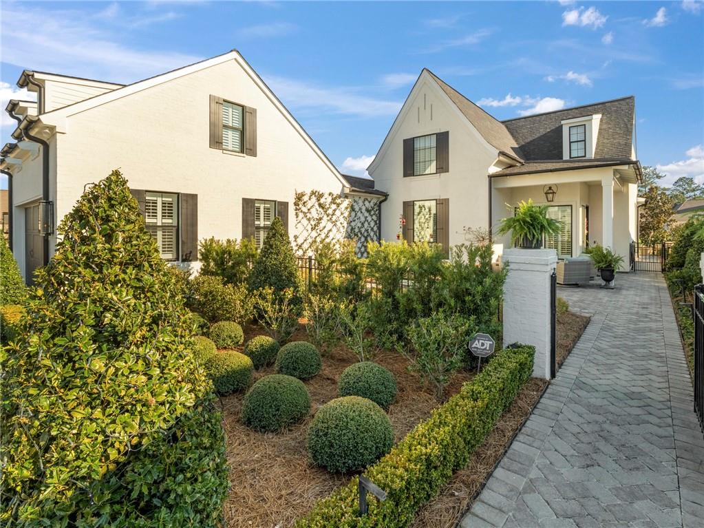 228 Rue Chantilly Covington, LA 70433 - Photo 3 of 42 Gallery Image 3