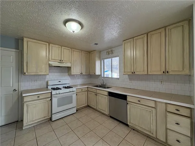 $289,000 | 1317 Country Downs Drive, Norcross, GA 30093