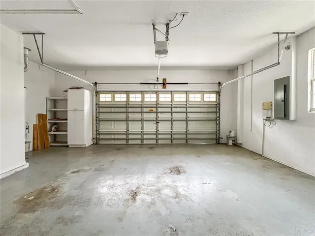 a picture of a black and white photo