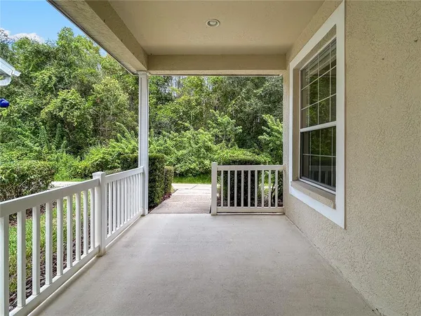 $375,000 | 5006 Bridgeway Lane, Lutz, FL 33558