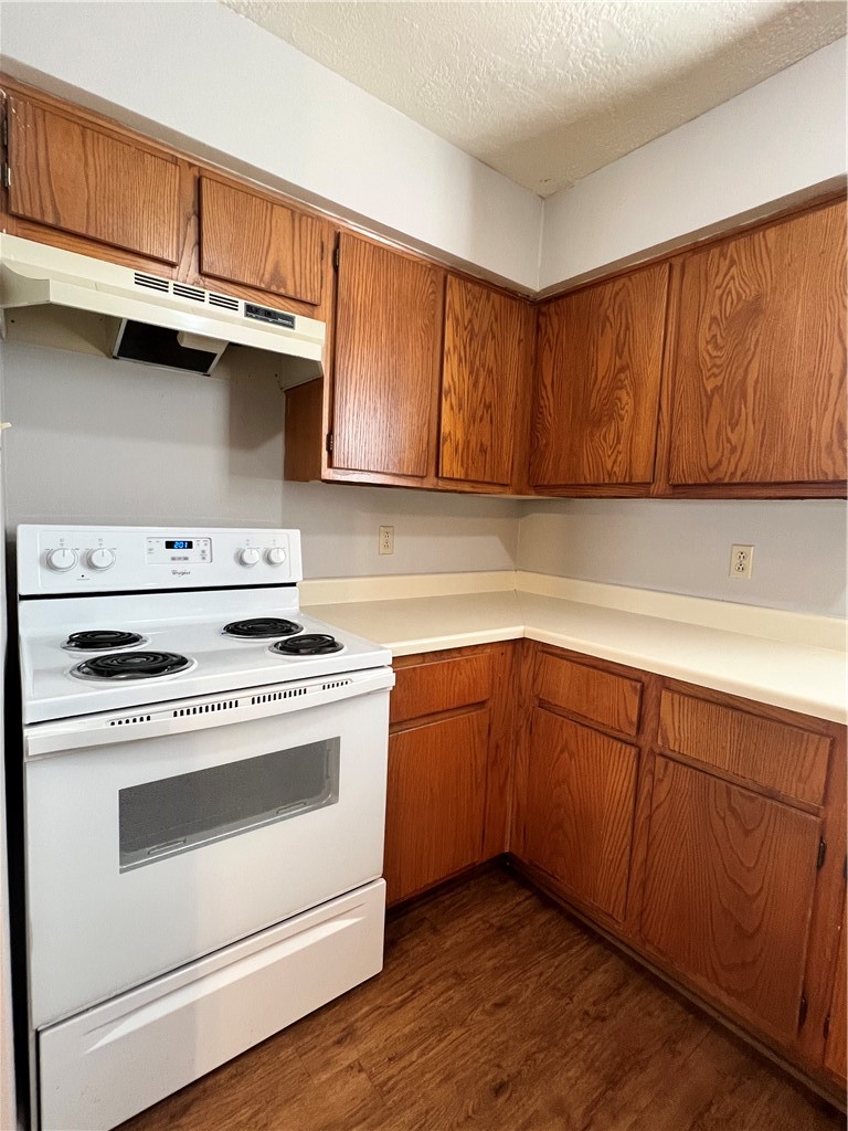 922 Spring Loop, Unit D College Station, TX 77840 - Photo 6 of 11 Gallery Image 6
