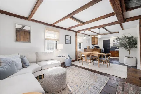 $1,295,000 | 27 William Street, Newport, RI 02840